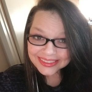 Meet your Posher, Gina